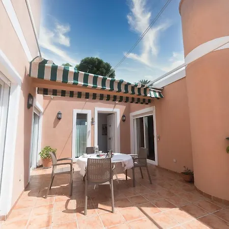Moonkey - Villa Janos *