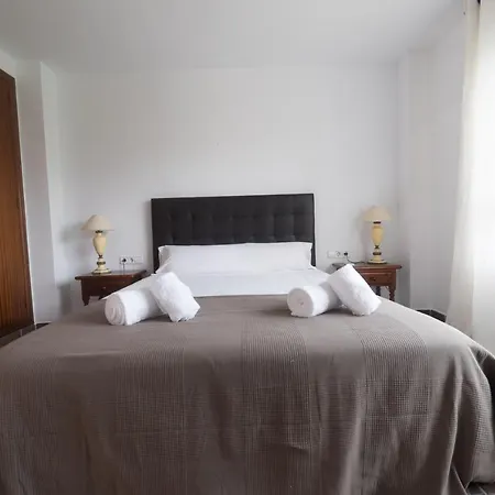 Moonkey - Villa Janos Carrer del Mar